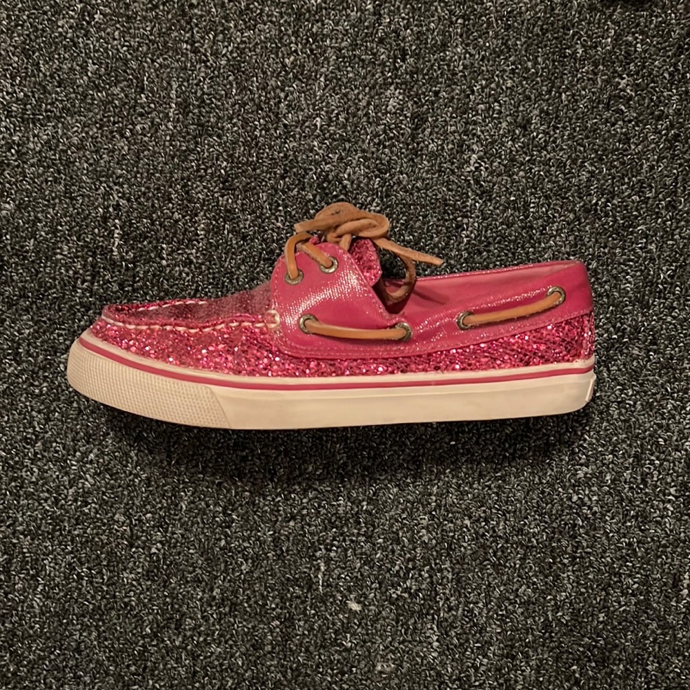 Pink sparkle sperrys